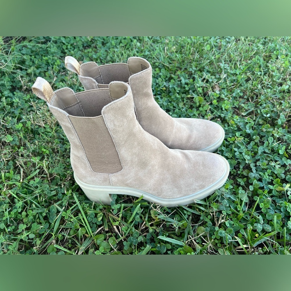 Dolce Vita Gunner Woman’s Suede Taupe Brown Heeled Boots Size 9M - Picture 3 of 8